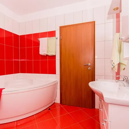 Okrug Gornji 16901a * تروغير