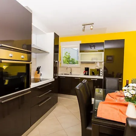 Okrug Gornji 16901a * Trogir