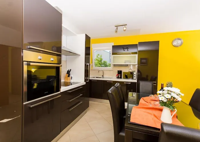 Okrug Gornji 16901a * Trogir